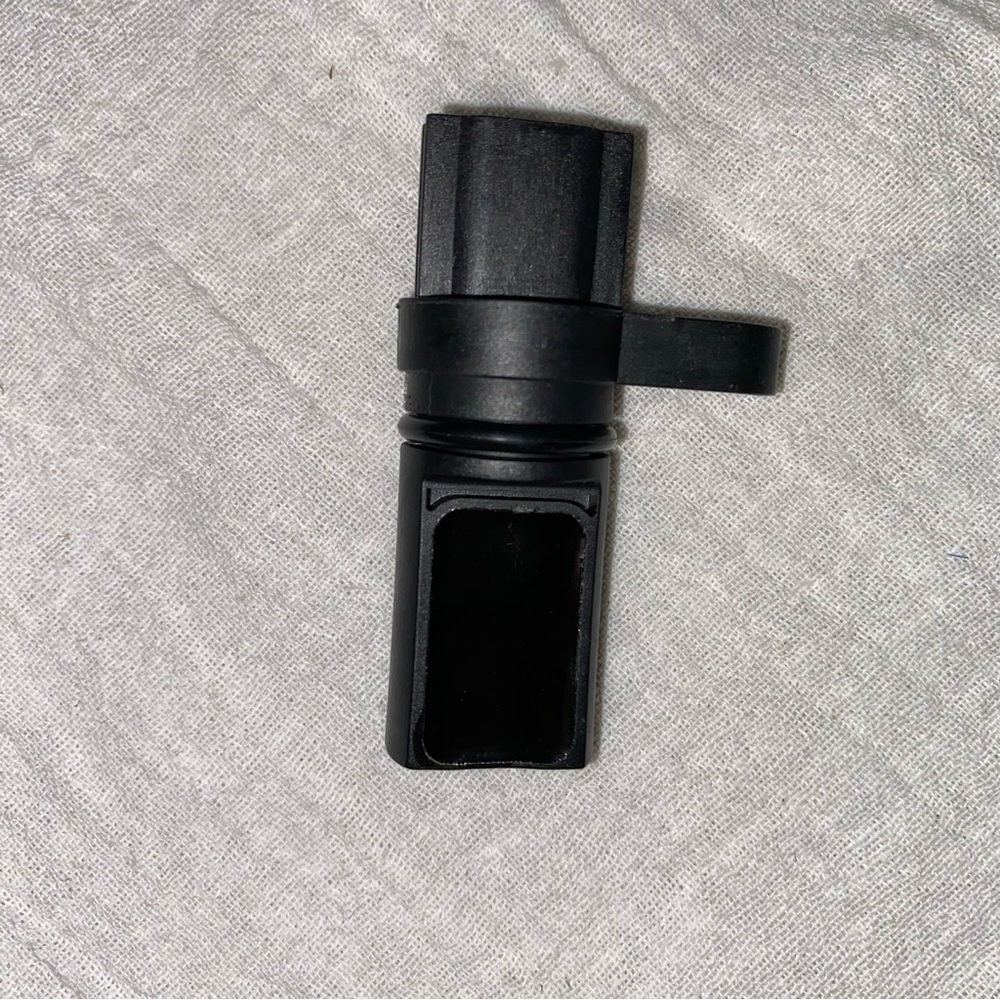Camshaft Sensor for Nissan & Infiniti 2003-2008